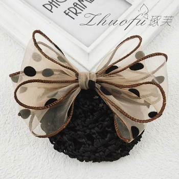 Plaukų segtukas su gėle ir kaspinu; šilko siūlai; kaspino dizainas; 2021 vasara