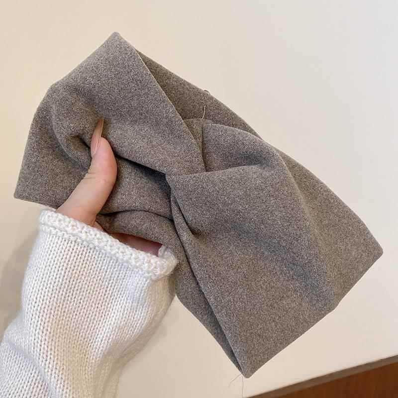 Fém hajgumi fejfedő, tavasz 2025