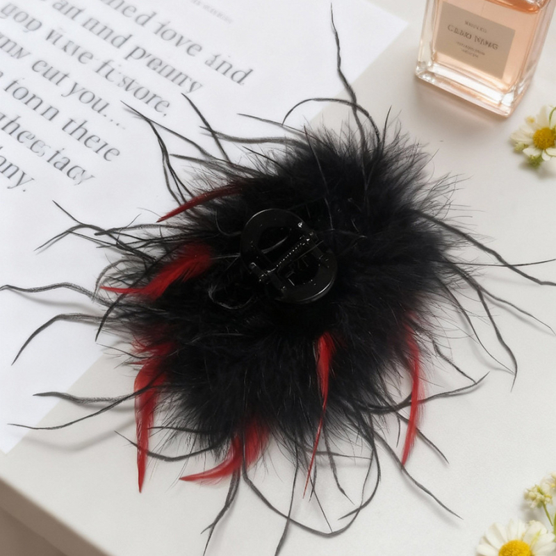 Klip za kosu s perjem, u obliku ajkule, ručno pleten, individualno pakiran, jesenski 2025