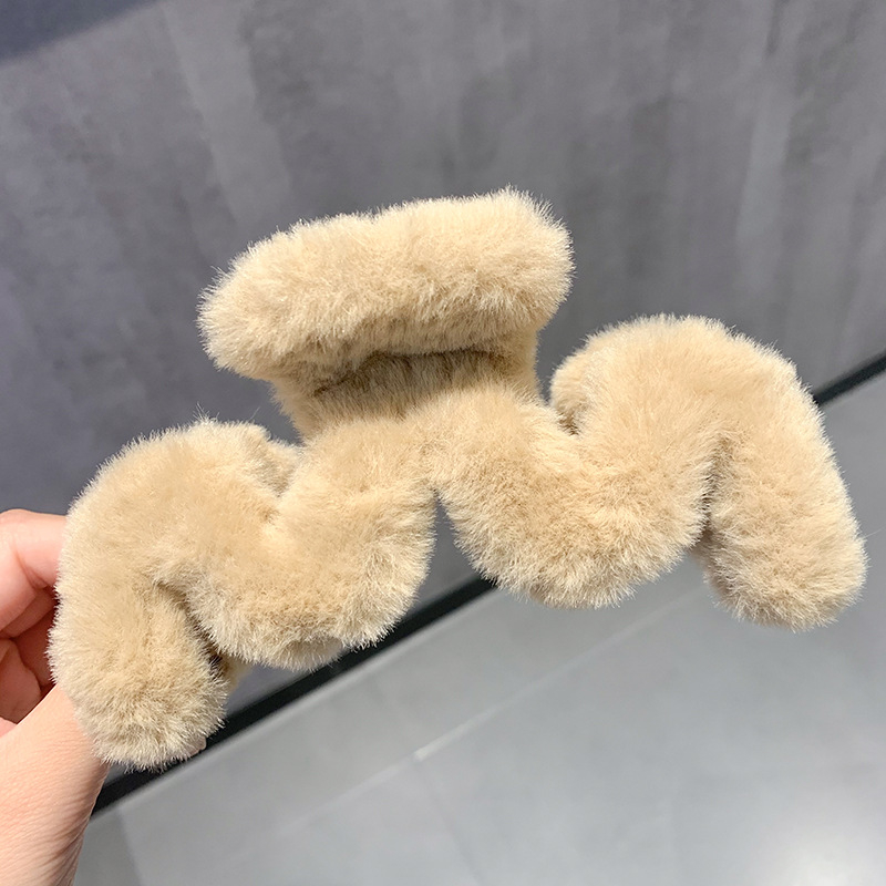 Plišani klamer za kosu Shark clip – ručno izrađeno, koreanskog stila za updo dodatak