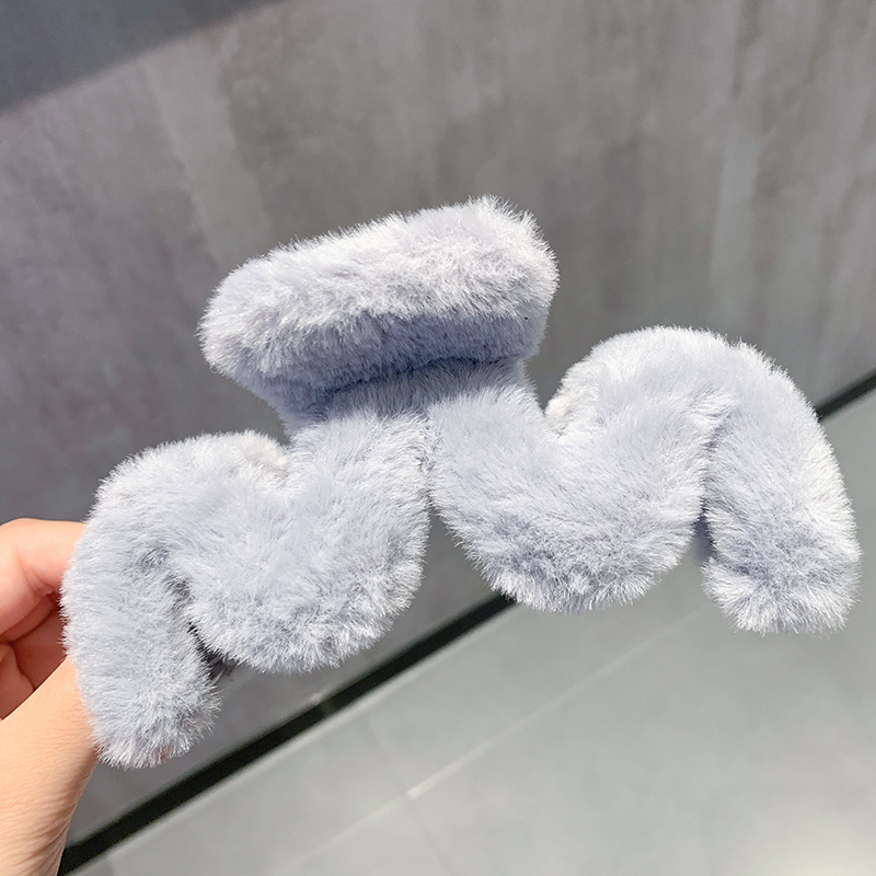 Plišani klamer za kosu Shark clip – ručno izrađeno, koreanskog stila za updo dodatak