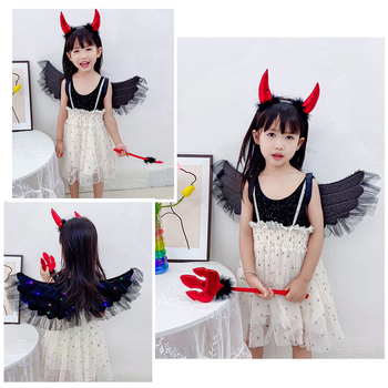 Anđeoska krila za cosplay — tkanina, šivanje, rekvizita za kostim