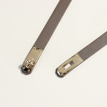 Műbőr derékszíj ötvözet csattal, zárás típusa: csat, szélesség 2–4 cm, 2024 tavasza