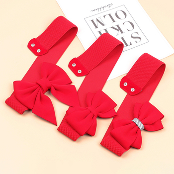 Deréköv masni díszítéssel, szélesebb mint 4 cm, szövött anyagból, patentzár