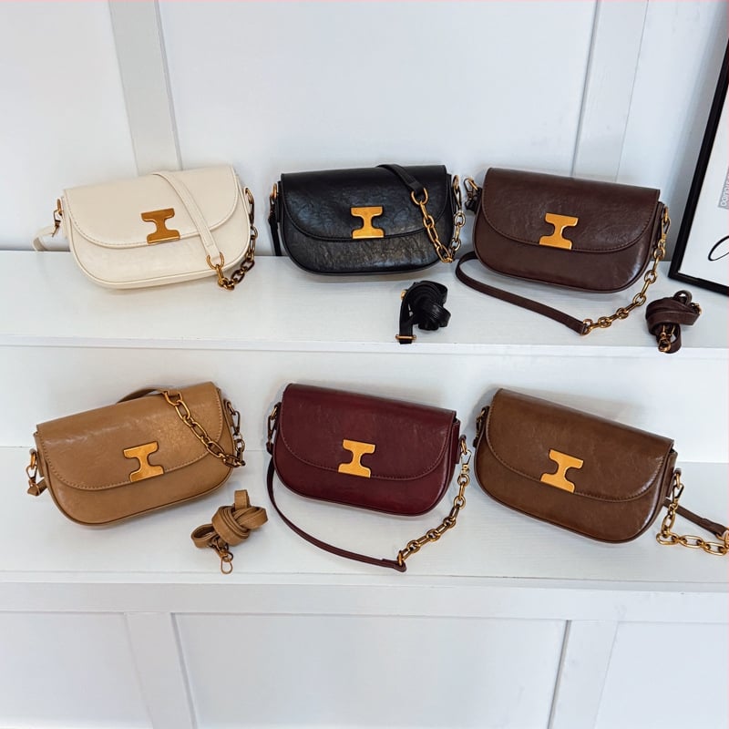 PU odos saddle rankinė, miesto minimalistinis stilius, horizontali kvadratinė forma, magnetinis užsegimas