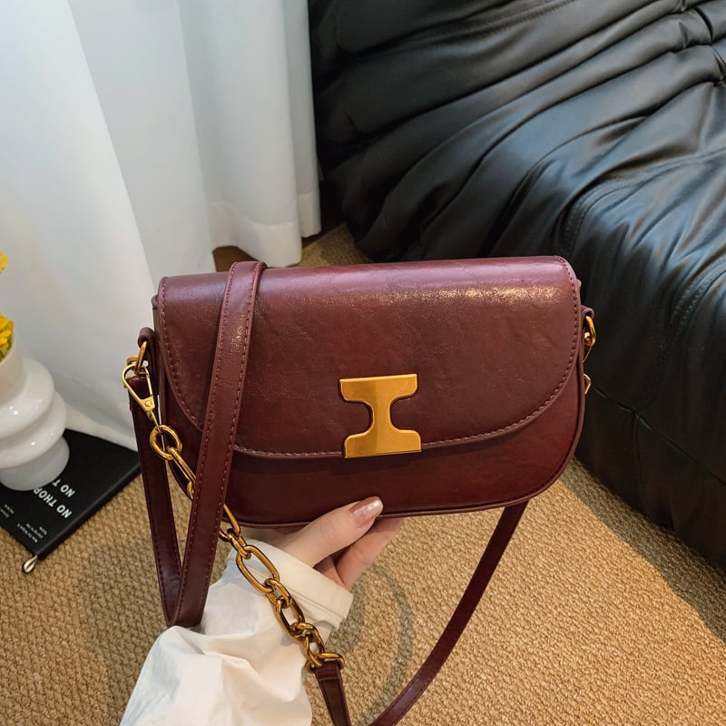 PU odos saddle rankinė, miesto minimalistinis stilius, horizontali kvadratinė forma, magnetinis užsegimas