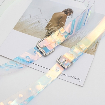 Átlátszó irizáló műanyag öv kamuflázs mintával, négyszögletes fémcsat, tűs csattal