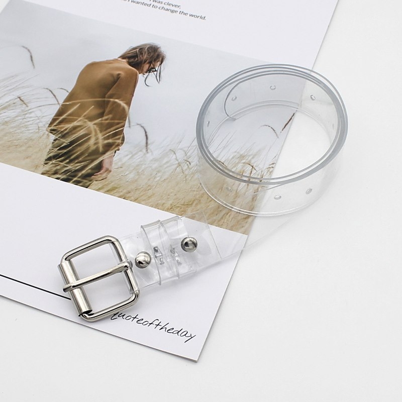 Átlátszó irizáló műanyag öv kamuflázs mintával, négyszögletes fémcsat, tűs csattal