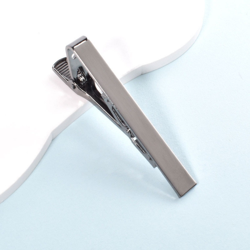 Κλιπ γραβάτας από κράμα, γεωμετρικός σχεδιασμός, μονοχρωματικό φινίρισμα, ηλεκτροπλατίωση, επίπεδη κεφαλή, unisex