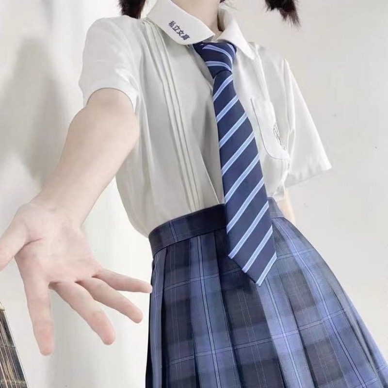 Klip za kravatu za odrasle, prugasti uzorak, bez čvora, detalj cvijeta za ovratnik, zimska kolekcija 2022