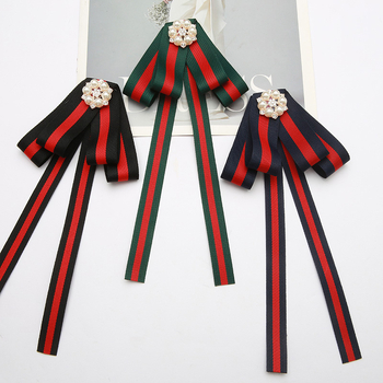 Női nyakkendőcsipesz – Koreai stílus, gallér virág brooch, egyszínű mintázat