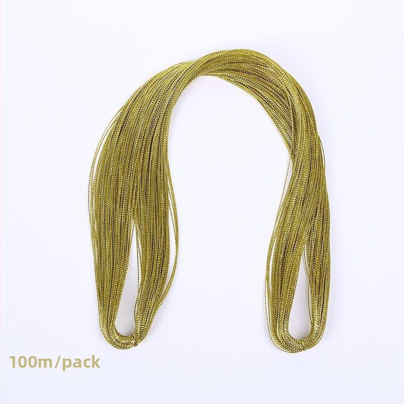 Metalinė siūlė, 8 gijų pluoštas, apvali, poliesteris, skirta pakabinamoms etiketėms ir dovanų įvyniojimui, blizganti