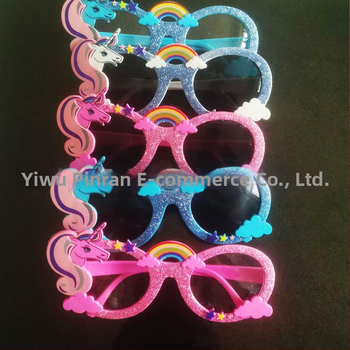 Ochelari de plastic pentru petrecere – recuzită de cosplay cu design Pegaz, proces semi-manual, personalizare disponibilă