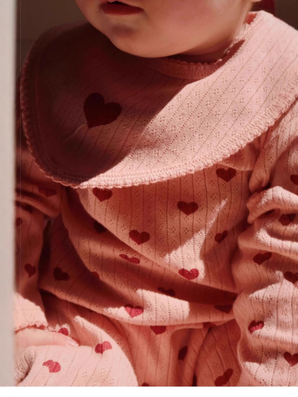 Bebi pamukasti kombinezon s jahodnim printom, nordijski stil, unisex, dugi rukavi, za bebe i djecu 80–100 cm, prednje zatvaranje