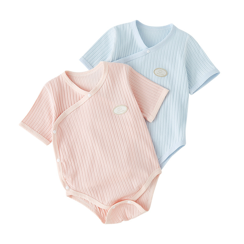 Бебешки ромпер с безкостна конструкция, къс ръкав, тънка памук-еластан тъкан (95% памук), диагонално закопчаване, за новородени до 12 месеца
