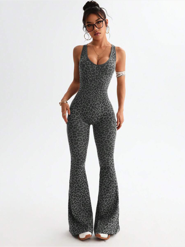 Комбинезон с леопардов принт и разкроени крачоли, с влагоотводящи свойства, 60% найлон, 35% полиестер, 5% еластан, включва подплънки за бюста, Yu yao xiu xiu, Лято 2025