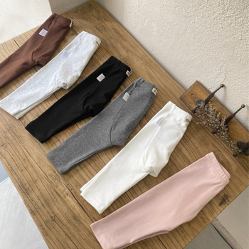 Bērnu bikses - korejiešu stilā, augsts jostas līmenis, 95% kokvilna, universālas, vecums 1–3 gadi, pavasaris un rudens