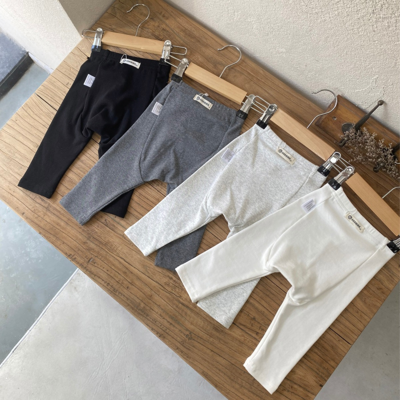 Bērnu bikses - korejiešu stilā, augsts jostas līmenis, 95% kokvilna, universālas, vecums 1–3 gadi, pavasaris un rudens