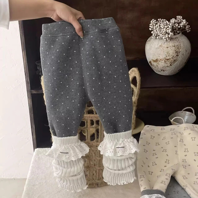 Dječje tajice s flis podstavom, 90% pamuk, srednji pojas, meka obrada, zima/jesen