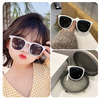 Διπλωτά παιδικά γυαλιά ηλίου με UV προστασία για αγόρια και κορίτσια (Σετ φακών; Φακοί από ρητίνη; Σκελετός: TR+μέταλλο, ρητίνη; Ιδιαίτερα διαμορφωμένος καθρεπτης; Προστασία UV: Κατηγορία 2)