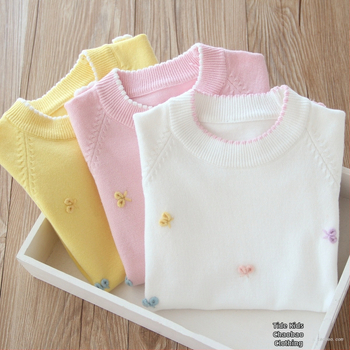 Bērnu adīts džemperis, vienkrāsains, ar apaļu kaklu, garām piedurknēm, truša kažokādas audums, pavasaris 2025