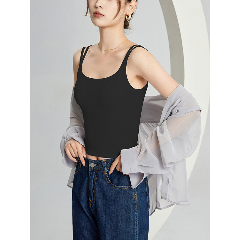 Ženski camisole s ugrađenom grudnjakom, uski kroj, kratka duljina, viskozno vlakno 90–95%, spandeks <30%, dvostruke naramenice fiksne