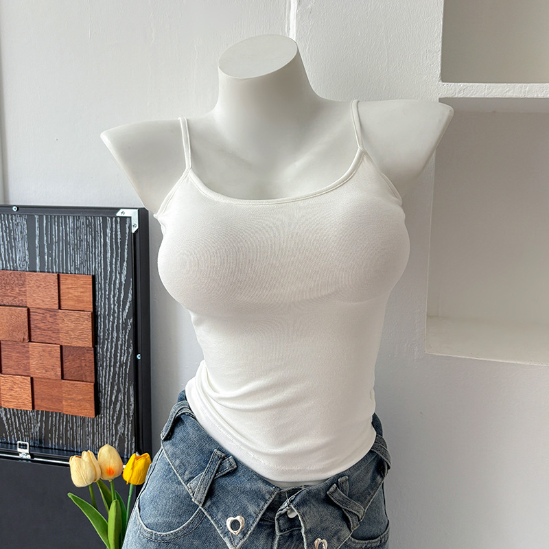 Női camisole top, street-hipster stílus, rövid hossz, magas rugalmasság, viszkóz anyag, viszkóz tartalom 90–95%