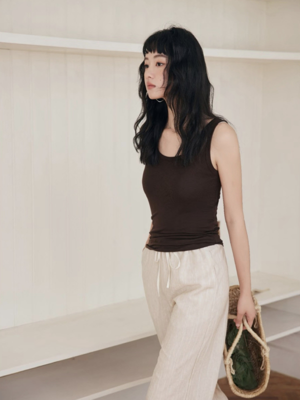 Sling stil camisole, uska linija, visoka elastičnost, prozračna mješavina vuna-tencel-octova vlakna, nježno na koži, proljeće-ljeto