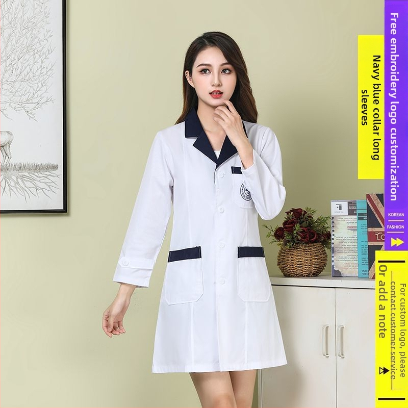 Kosmetoloģijas salonam universāla īsa darba jaka ar kažokādas apkakli, 3/4 garuma piedurknes, chenille audums ar spandex 30–50%, radiācijas aizsardzība