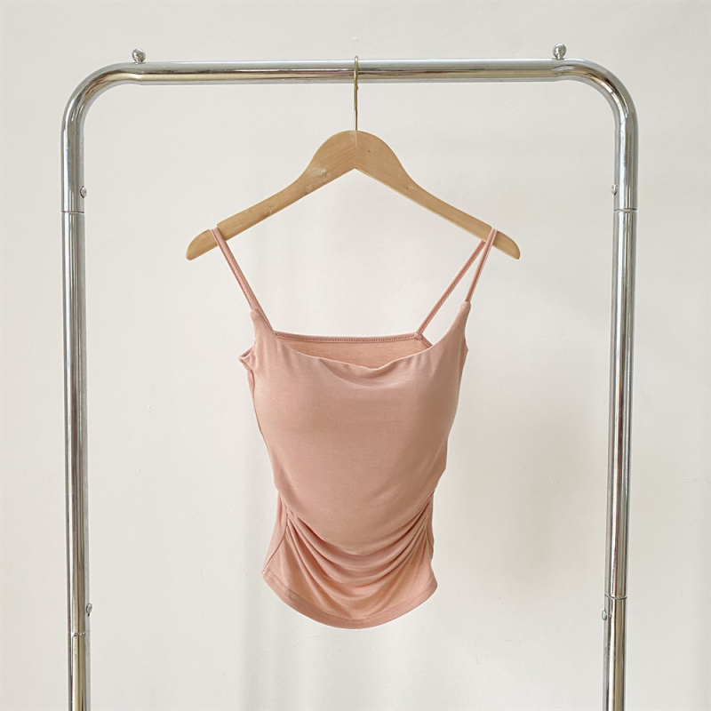 Top ar siksnām, kvadrātveida kakla izgriezums, plisēts dizains, neilona audums, vasaras 2024 kolekcija