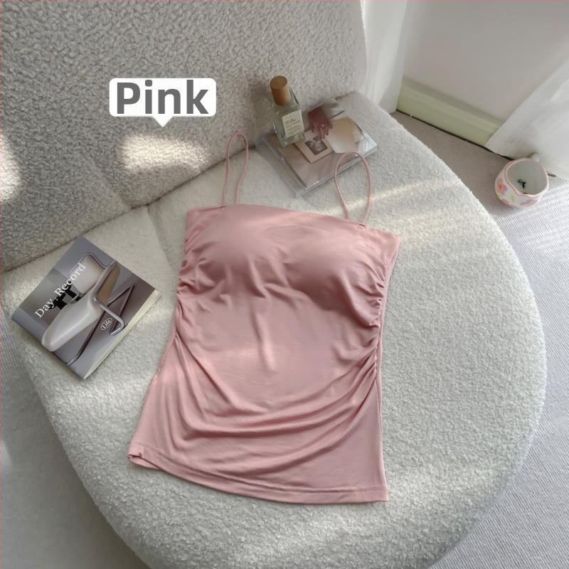 Vidēja svara top ar iekšējo krūšu un spilventiņu; plisu dizains; plānas siksnas; divi vienā; viskoze 90–95%; vidēja svara audums 181–200 g/m2; piemērots pavasarim, vasarai un rudenim