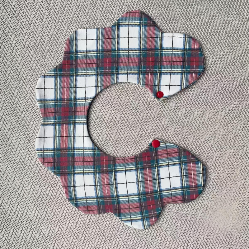 Saliva towel bib za bebe i malu djecu – 360° rotirajući dvostrano, brzo-sušeći, upija znoj, materijal: poliester-pamuk, dob: 1–3 godine, uzorci: mreža, crtani, slova, točkice