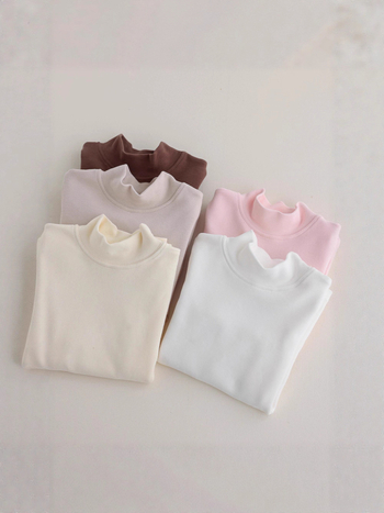 Bērnu kokvilnas maisījuma apakšējā virsdrēbe ar garām piedurknēm, vidēja kakla, vienkrāsaina, 3-8 gadi