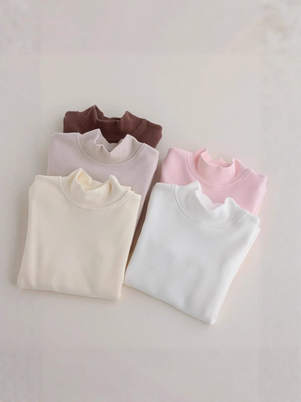 Bērnu kokvilnas maisījuma apakšējā virsdrēbe ar garām piedurknēm, vidēja kakla, vienkrāsaina, 3-8 gadi