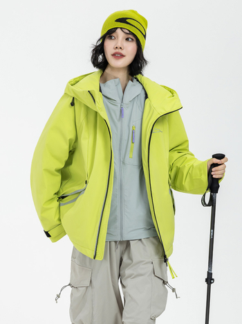Ženska jakna s kapuljačom od pačjih perja, srednje duljine, 85–90% down, vjetrootporna i prozračna, za planinarenje i skijanje.