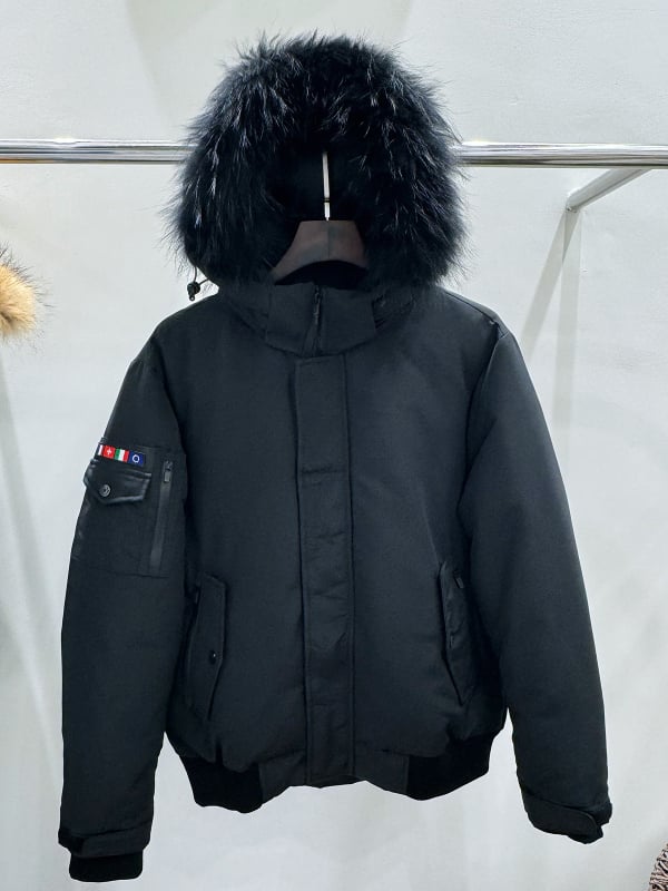 Ženska kratka down jakna s kapuljačom i krznom na ovratniku, 86–90% perja bijele patke, poliester tkanina