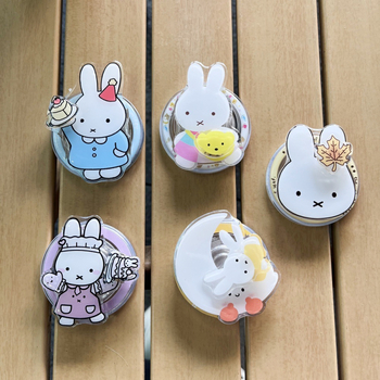 Magnetiline telefonihoidik laiendatava disainiga, MagSafe-ühilduv, akrülist konstruktsioon, karikatuurne jänese stiil