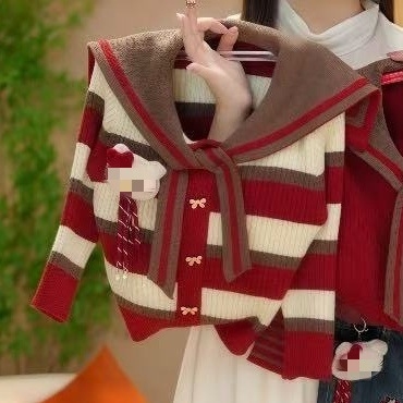 Dječji dvodijelni komplet: pleteni džemper s ovratnikom i traperice s printom crtića – pamuk 55%, mekani materijal, jesen-prijelazno, od 8 godina