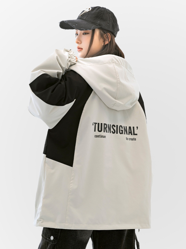 Meitenēm kapucēta jaka ar rāvējslēdzēju, augstu apkakli, garas piedurknes, poliester