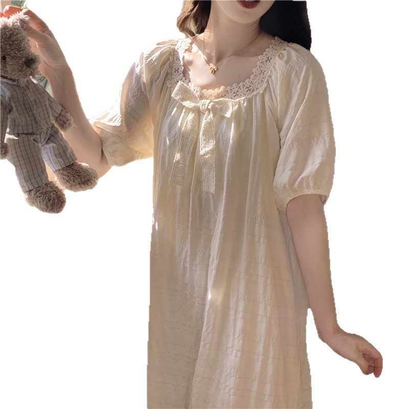 Νυχτερινό φόρεμα από cloud βαμβάκι, ένα κομμάτι, στυλ παραμυθένιο, τετράγωνος γιακάς, μανίκια ¾ – άνετο για χαλάρωση στο σπίτι και εξωτερική χρήση