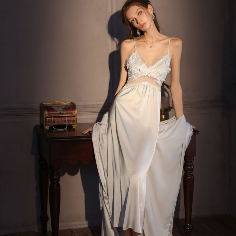 Ice Silk cami νυχτικό με επένδυση στήθους, V-λαιμό, μακρύ νυχτικό με δαντέλα