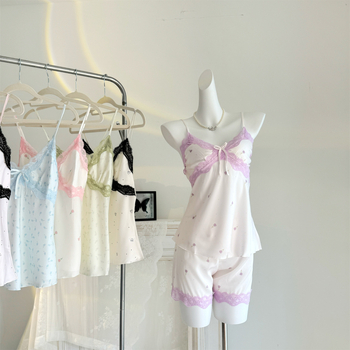 Γυναικείο νυχτερινό τοπ από ice silk με επένδυση στήθους — χωρίς μανίκια, τιραντάκια, V-λαιμό, ultrathin ύφασμα 81–100 g/m², 95–100% πολυεστέρας