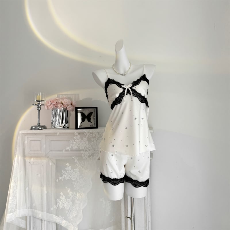 Γυναικείο νυχτερινό τοπ από ice silk με επένδυση στήθους — χωρίς μανίκια, τιραντάκια, V-λαιμό, ultrathin ύφασμα 81–100 g/m², 95–100% πολυεστέρας