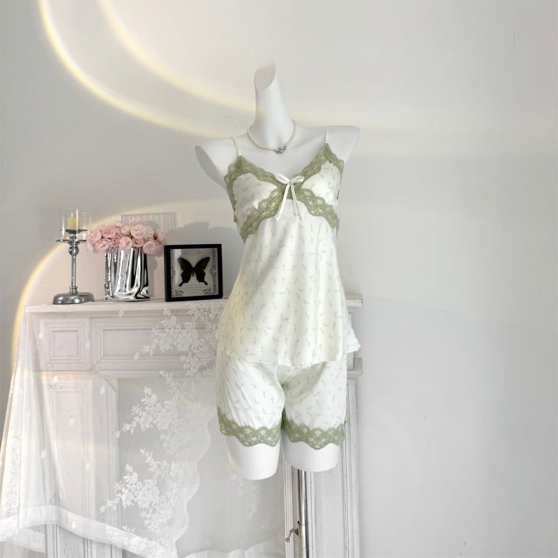 Γυναικείο νυχτερινό τοπ από ice silk με επένδυση στήθους — χωρίς μανίκια, τιραντάκια, V-λαιμό, ultrathin ύφασμα 81–100 g/m², 95–100% πολυεστέρας