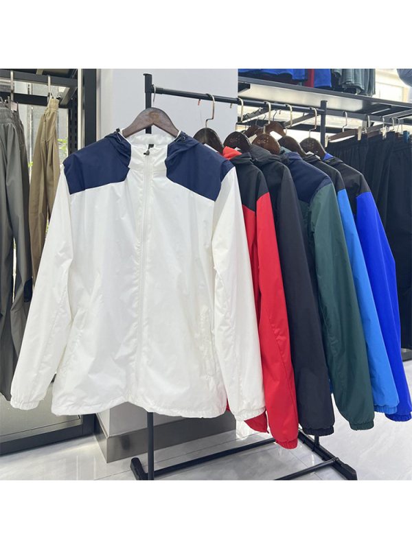 Спортно яке с качулка, ветроустойчиво и водоустойчиво за бягане и колоездене, полиестер-найлонова смес, дълги ръкави