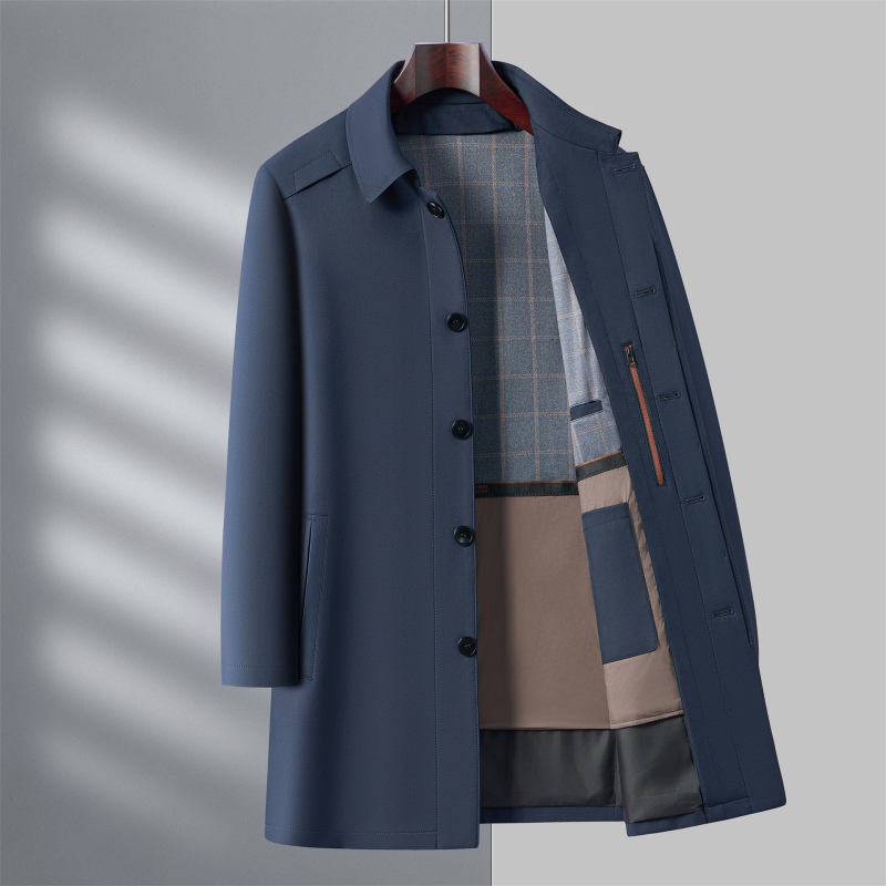 Палто с сваляема яка, ревър, едноредово закопчаване, дебел зимен модел, външен milk silk плат с 25% вълна, подплата 100% памук