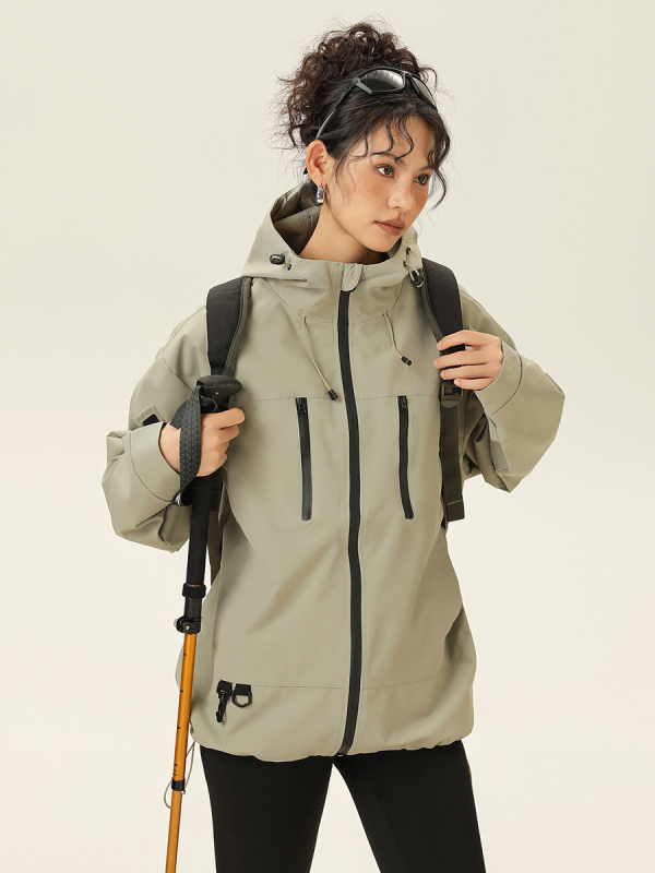 Jakna s kapuljačom, rever ovratnik, zatvarač sprijeda, slobodan kroj (100% poliester)