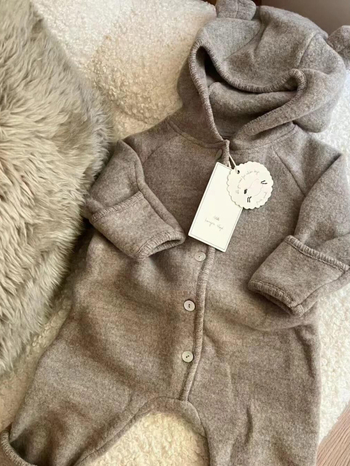 Bērnu komplekts: merino vilnas jaka ar kapuci un rāvējslēdzamu kombinezonu, akrila iekšpuse, mīksta virsma