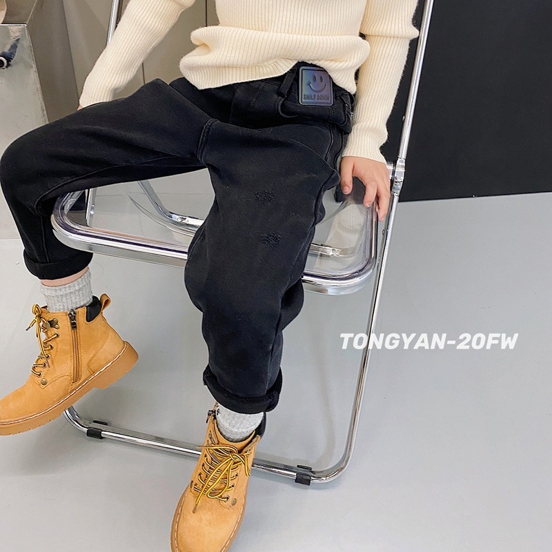 Bērnu džinsi ar fleece iekšpusi, korejiešu stilā, brīvā piegriezuma, 75% kokvilna, ziemas kolekcija 2024