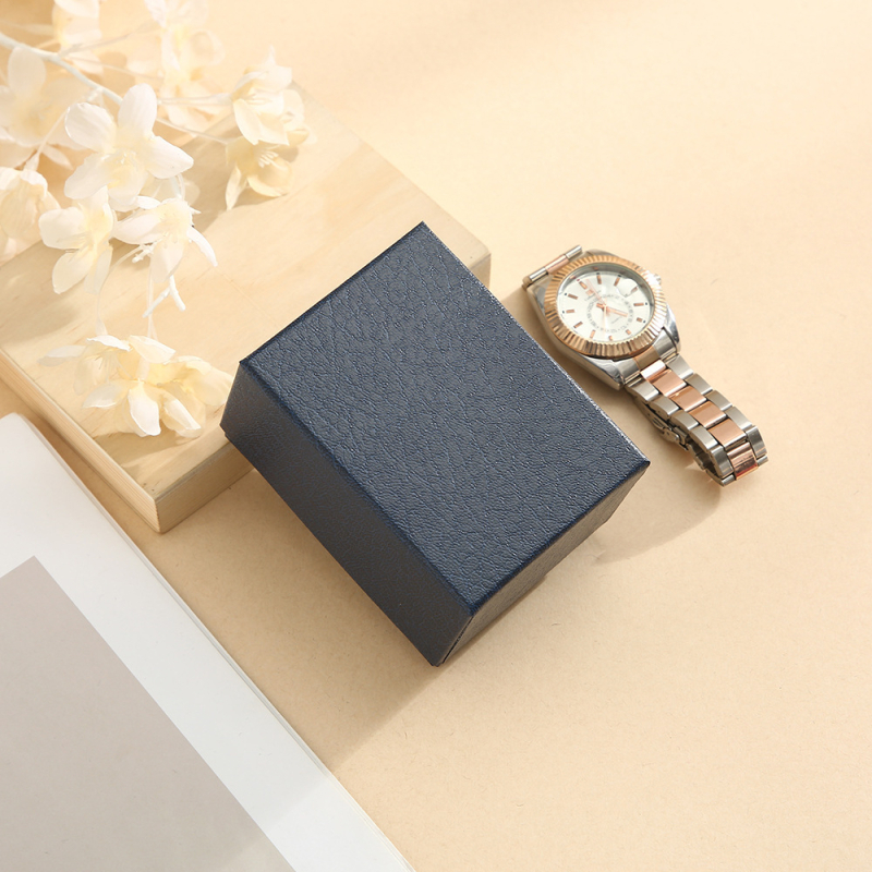 Кутия за показване на часовници (Произход: Zhejiang; Материал: хартия; Изработка: полу ръчна и полу-механична; Модел: кутия за часовници; Назначение: подаръчна опаковка, опаковка за бижута)